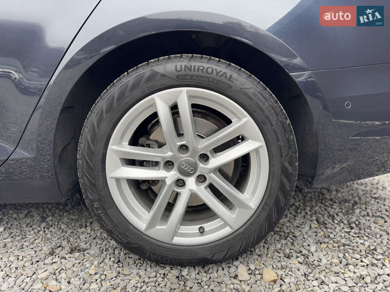 Универсал Audi A4 2019 в Мукачево