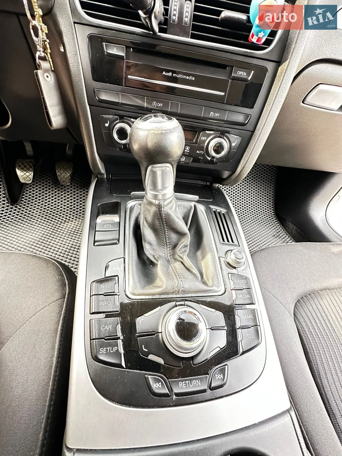 2012 Audi A4 - мініатюра 13