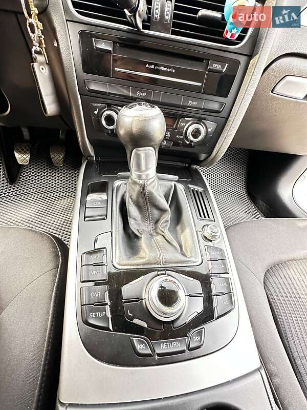 Седан Audi A4 2012 в Славянске