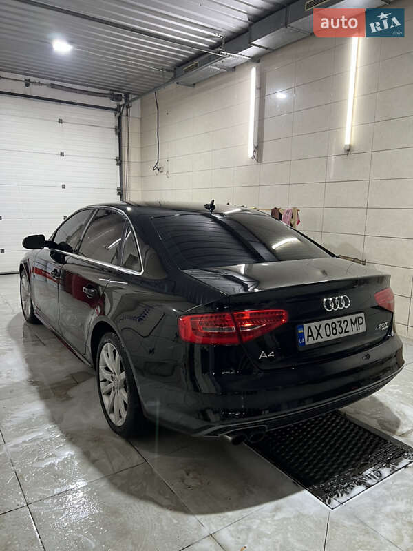 Седан Audi A4 2013 в Харькове