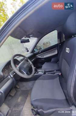 Седан Audi A4 1996 в Харкові
