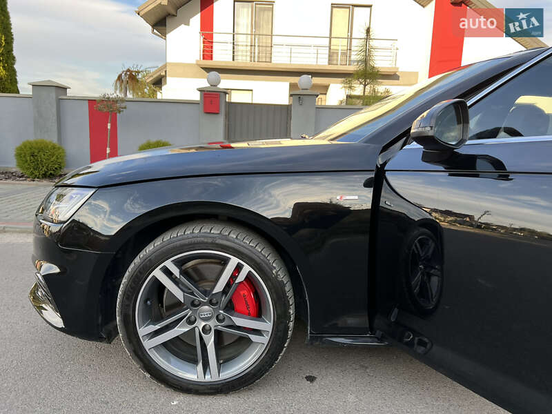 Седан Audi A4 2018 в Ивано-Франковске