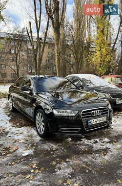 Седан Audi A4 2012 в Киеве