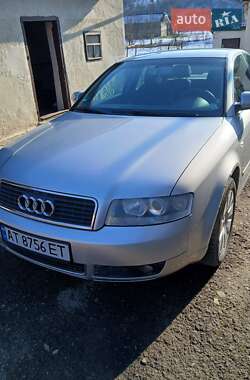 Седан Audi A4 2003 в Тлумаче