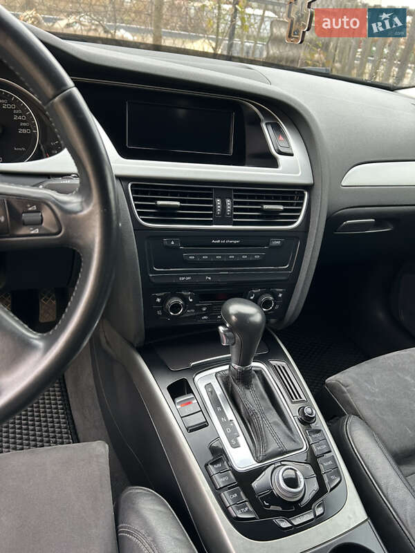 Седан Audi A4 2008 в Золочеве