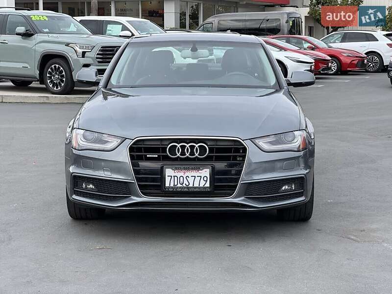 Седан Audi A4 2014 в Львове