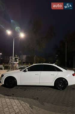 Седан Audi A4 2011 в Кривом Роге
