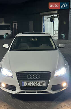 Седан Audi A4 2011 в Кривом Роге