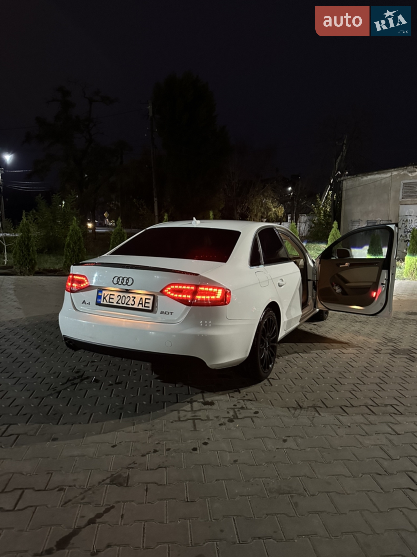 2011 Audi A4 - мініатюра 12