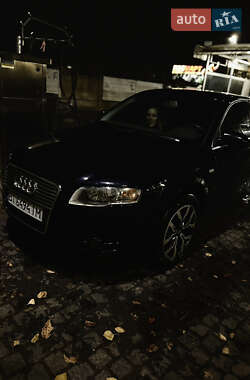 Седан Audi A4 2005 в 