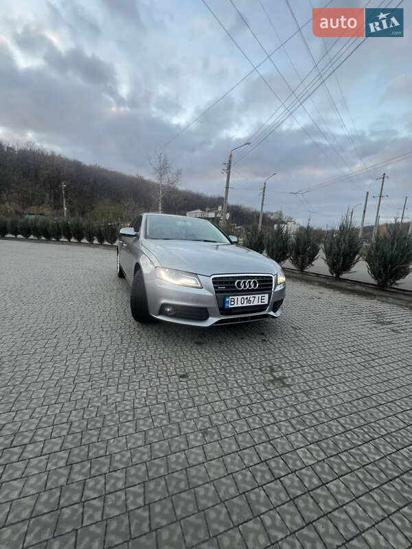 Седан Audi A4 2009 в Полтаве