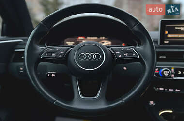 Седан Audi A4 2018 в 