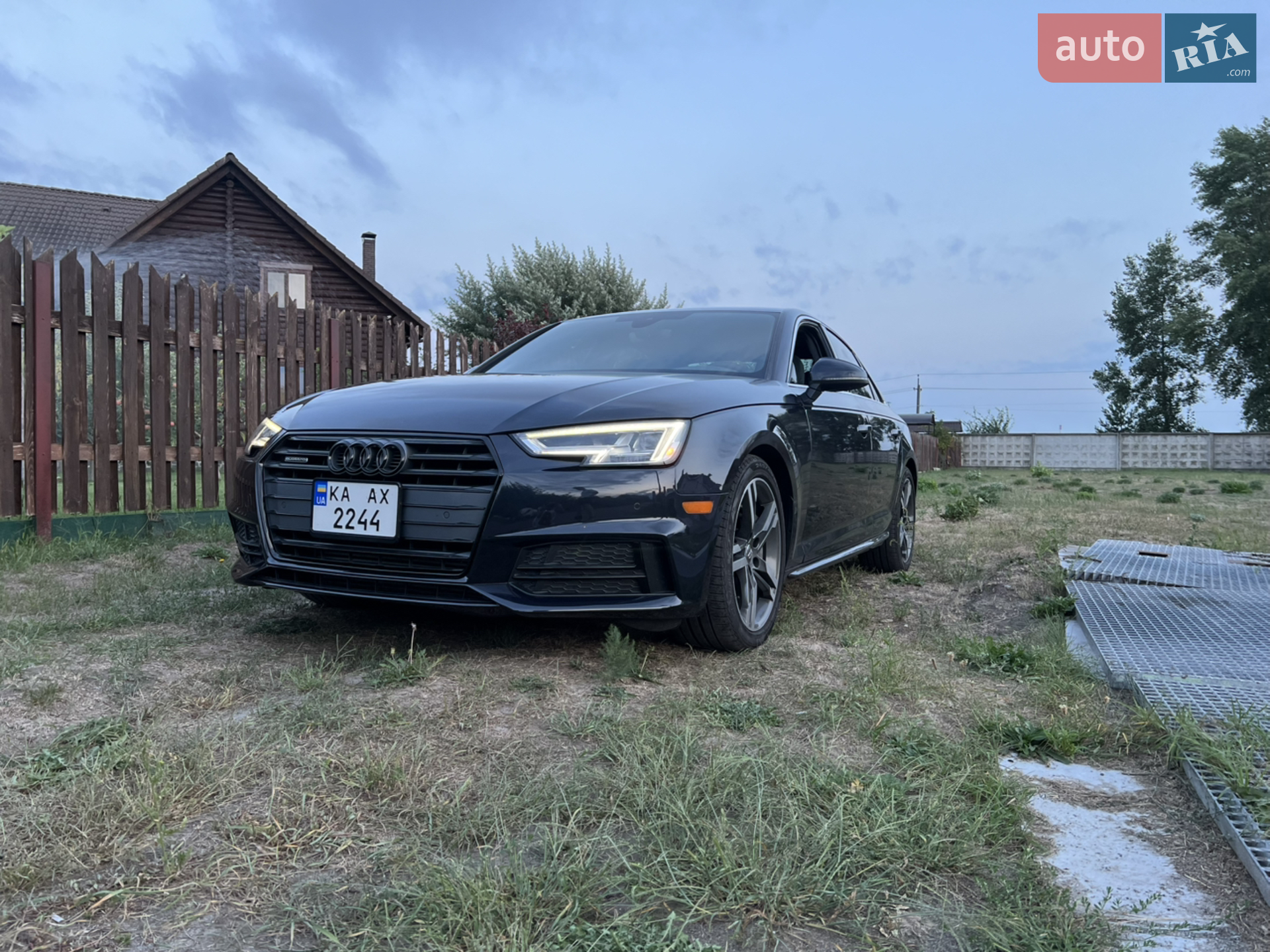 Audi A4 2018 VIN WAUENAF47JN016026 фото оголошення 5 з 6