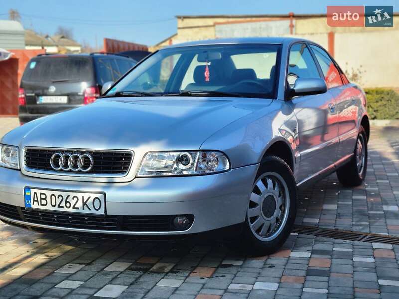 Седан Audi A4 1999 в Могилев-Подольске