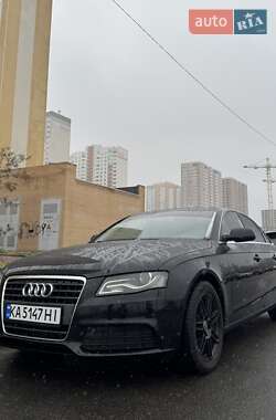 Седан Audi A4 2011 в Києві