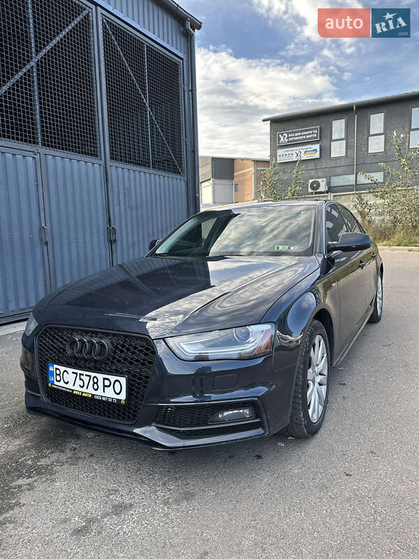 Седан Audi A4 2014 в Львові