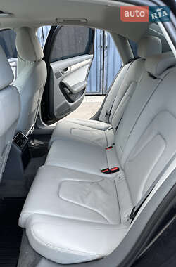 Седан Audi A4 2014 в Львові