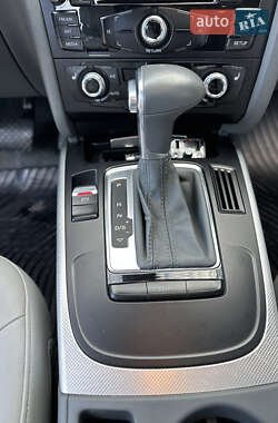 Седан Audi A4 2014 в Львові