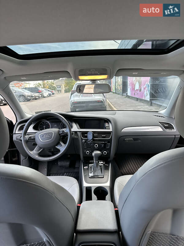 Седан Audi A4 2014 в Львові