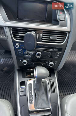 Седан Audi A4 2014 в Львові