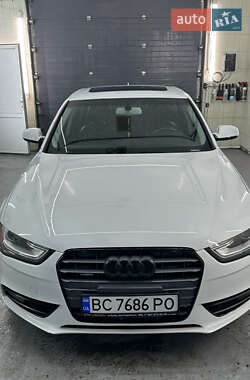 Седан Audi A4 2012 в Львові