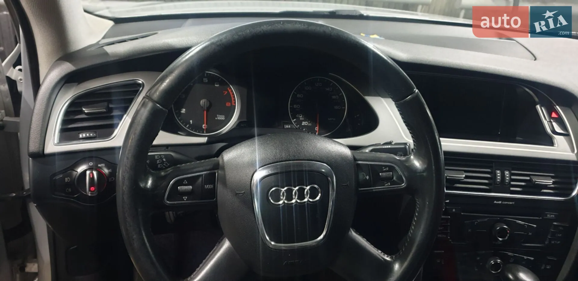 2011 Audi A4 - мініатюра 12