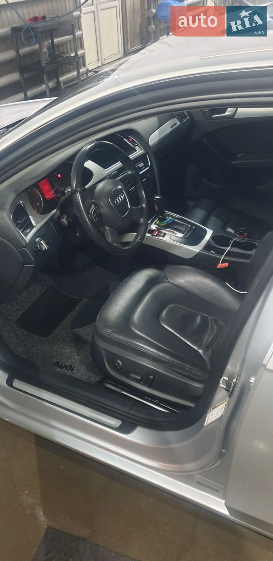 2011 Audi A4 - мініатюра 14