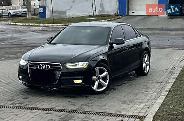 Седан Audi A4 2012 в Миколаєві