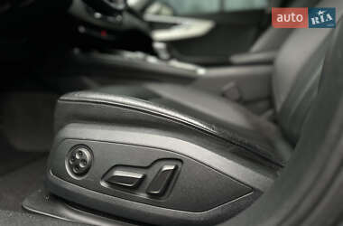 Седан Audi A4 2015 в 