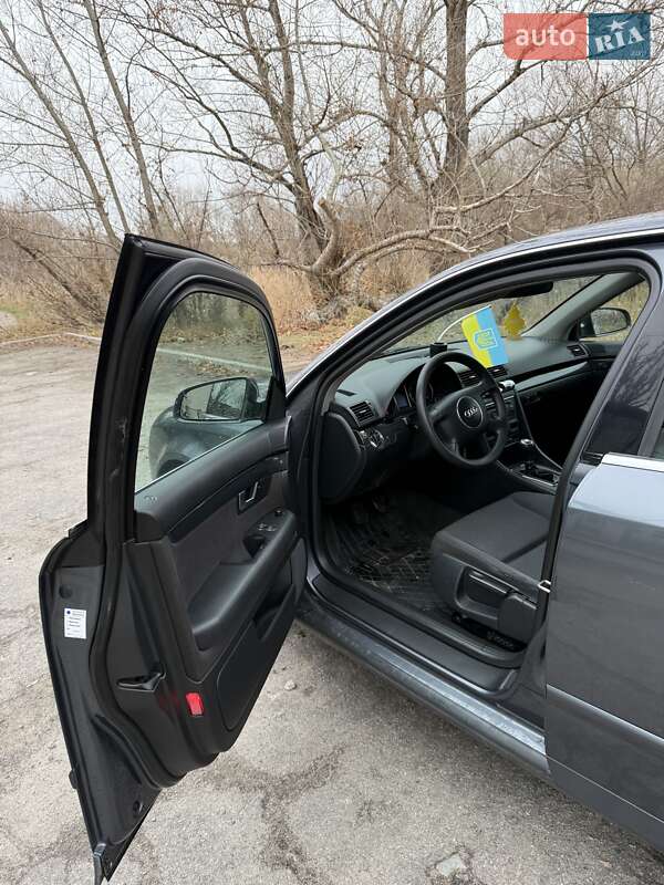 Седан Audi A4 2003 в Днепре