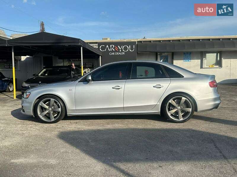 Седан Audi A4 2014 в Львове