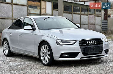 Седан Audi A4 2014 в 