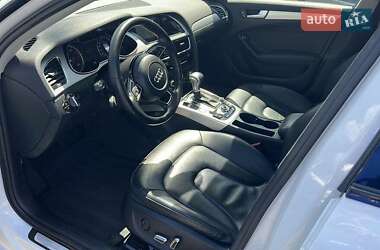 Седан Audi A4 2015 в Львове