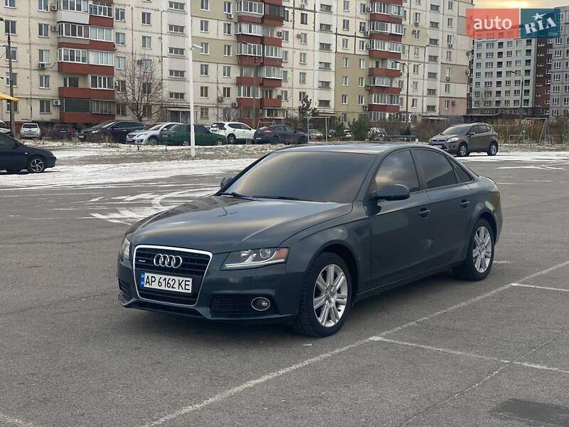 Седан Audi A4 2010 в Запорожье