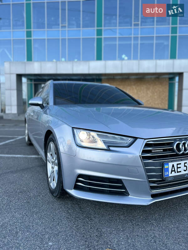 Универсал Audi A4 2016 в Днепре