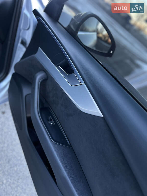 Универсал Audi A4 2016 в Днепре