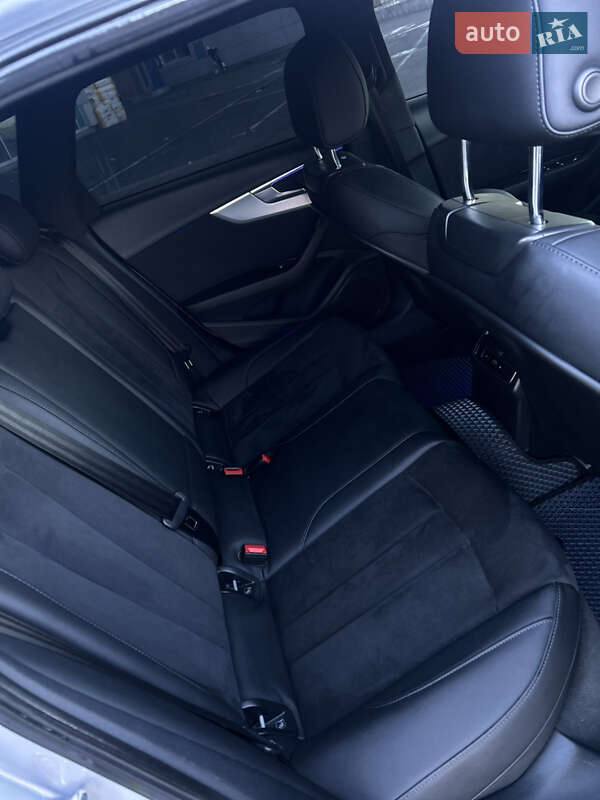 Универсал Audi A4 2016 в Днепре