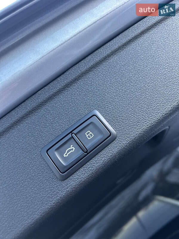 Универсал Audi A4 2016 в Днепре