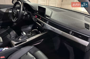 Седан Audi A4 2019 в 