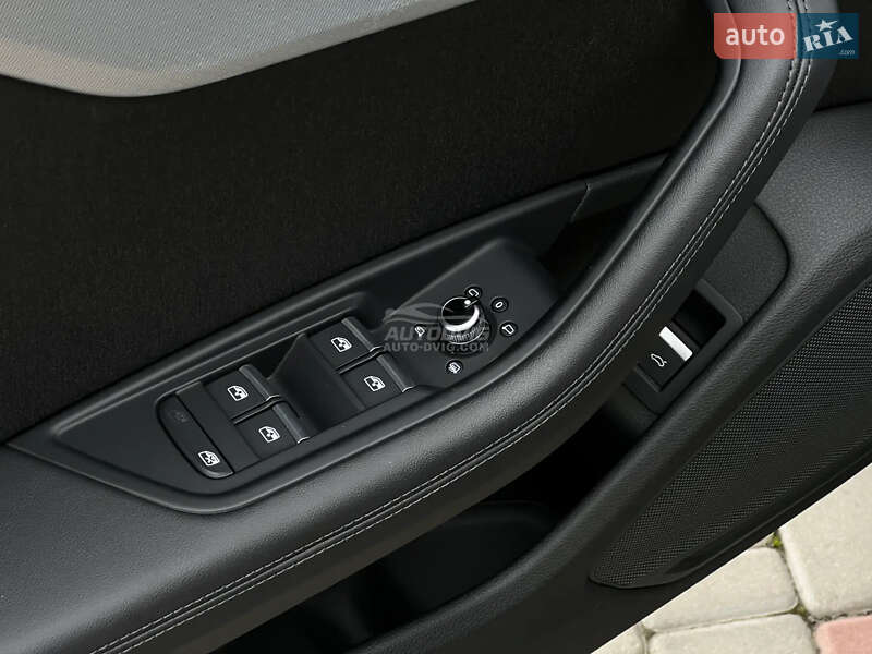 Седан Audi A4 2017 в Каменец-Подольском