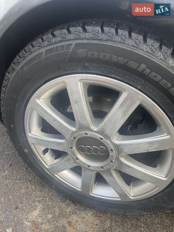 Седан Audi A4 2001 в Золочеве