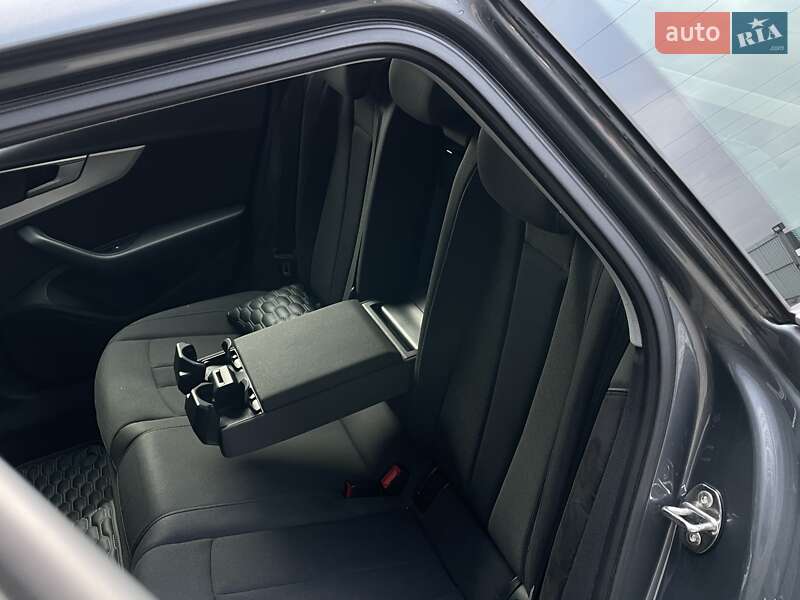 Универсал Audi A4 2016 в Виннице