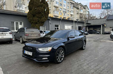 Седан Audi A4 2013 в Львові