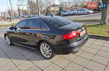 Седан Audi A4 2014 в Луцке