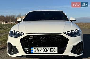 Седан Audi A4 2020 в 