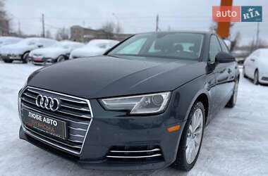 Седан Audi A4 2016 в Львові