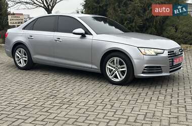 Седан Audi A4 2017 в Ровно