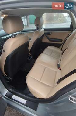 Седан Audi A4 2005 в Днепре