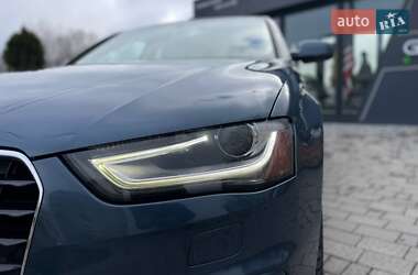 Седан Audi A4 2015 в Львові