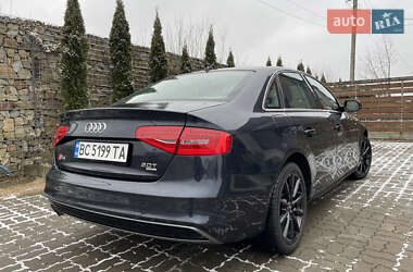 Седан Audi A4 2013 в Стрию